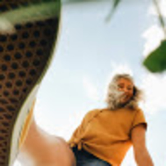 Meet your Posher, Allie - Picture 1 of 1